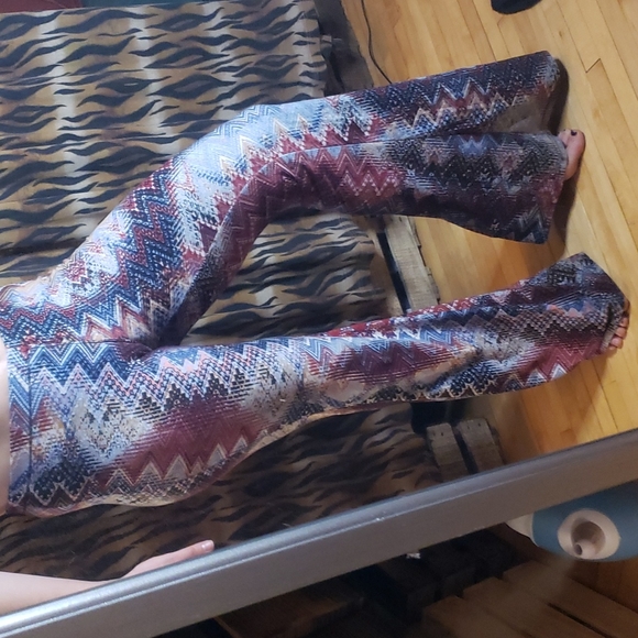 Funky Soft Flair Booty Pants - Picture 5 of 9